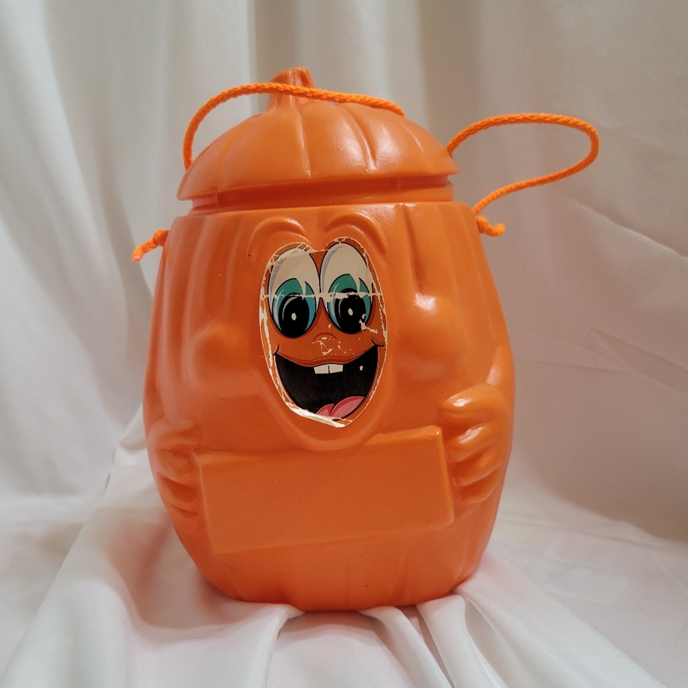 Vintage Mars Halloween Pumpkin Candy Pail Container Blow Mold 1990